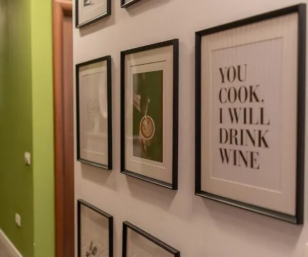 Апартаменти Charming Monro Old Town Flat