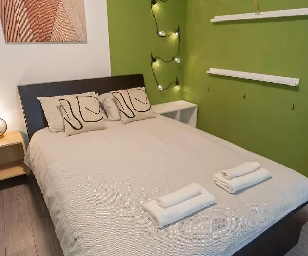 Charming Monro Old Town Flat *