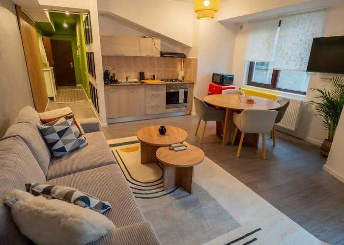 Charming Monro Old Town Flat Апартаменты