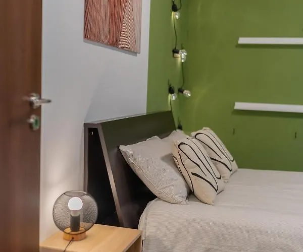 Charming Monro Old Town Flat شقة