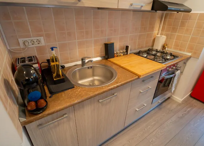 Charming Monro Old Town Flat Апартаменты *